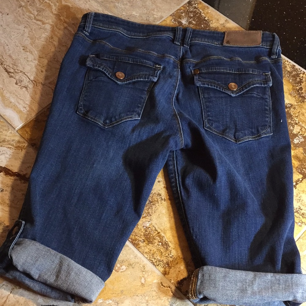 H&M stretchy capri Jeans snap Length adjusters